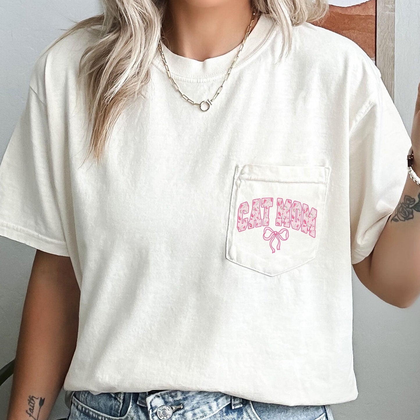 Cat Mom Comfort Colors T-Shirt