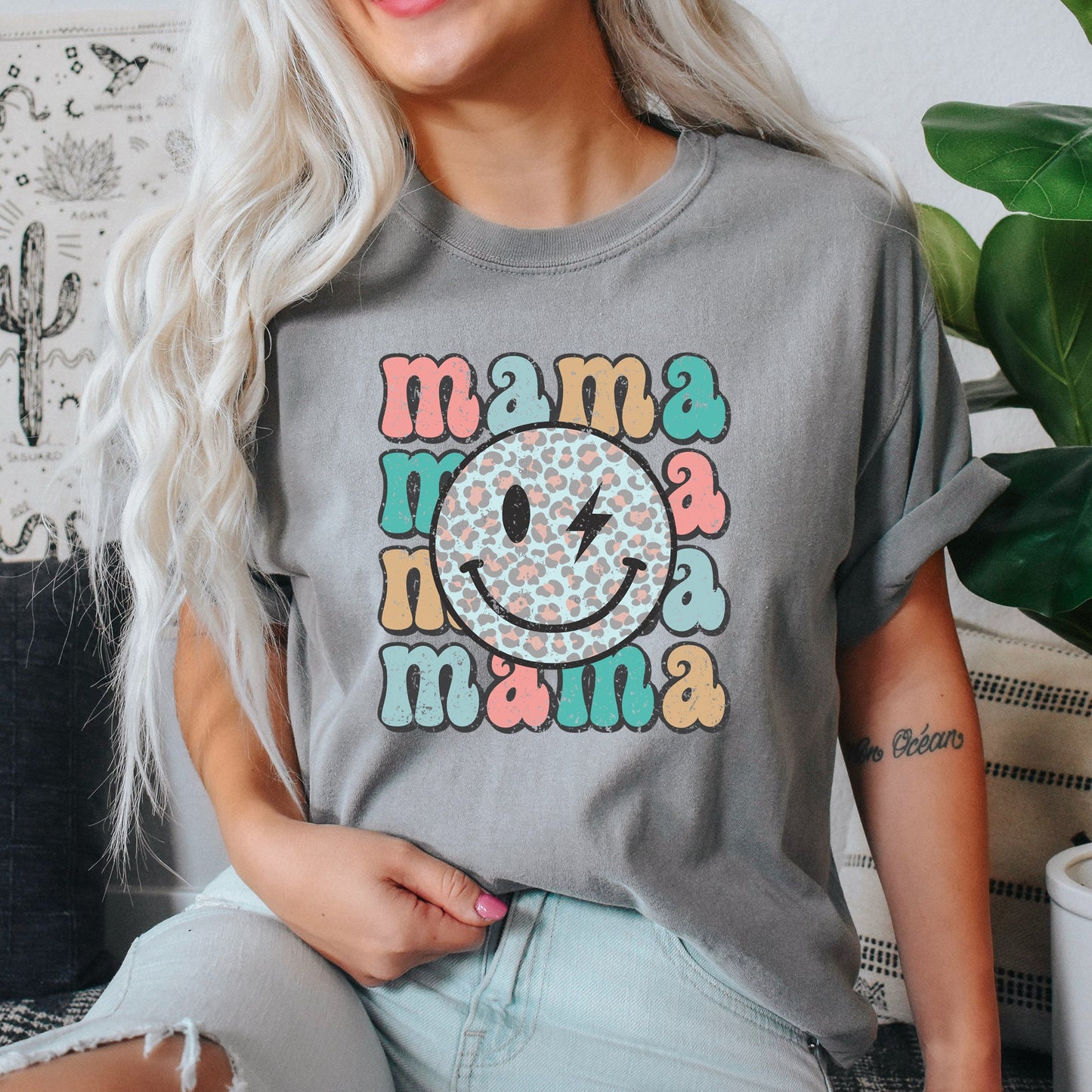 Retro Mama, Smiley Comfort Colors Tshirt
